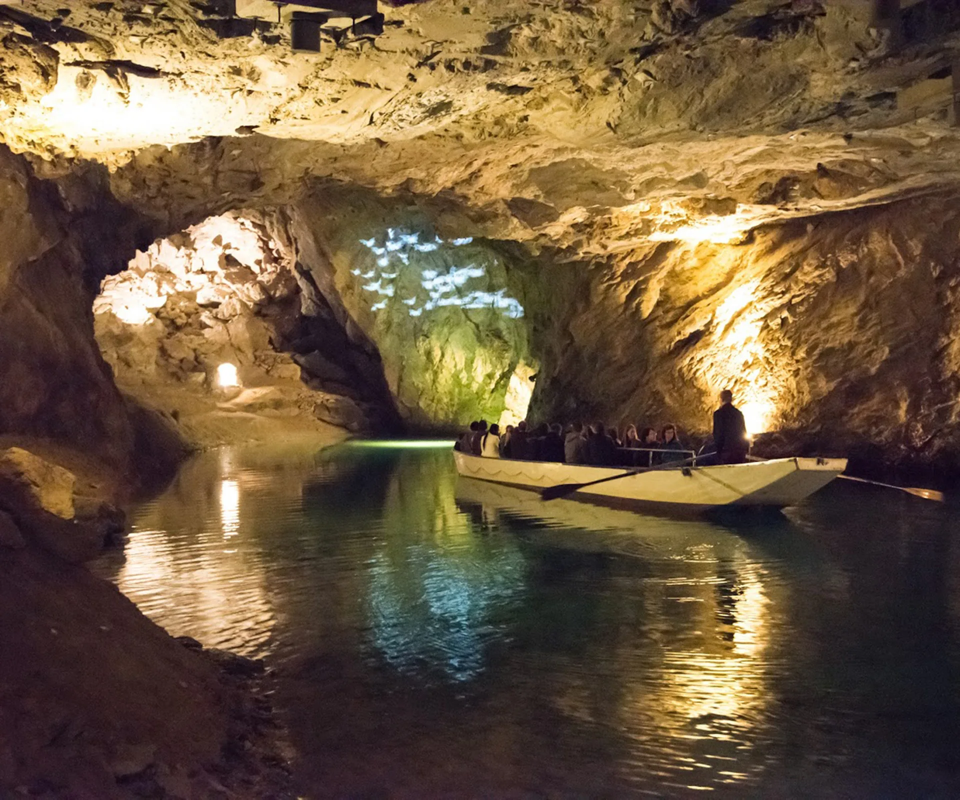 Dimanche 5 octobre 2025 : Le bisse de Clavau et visite du lac souterrain de St-Léonard