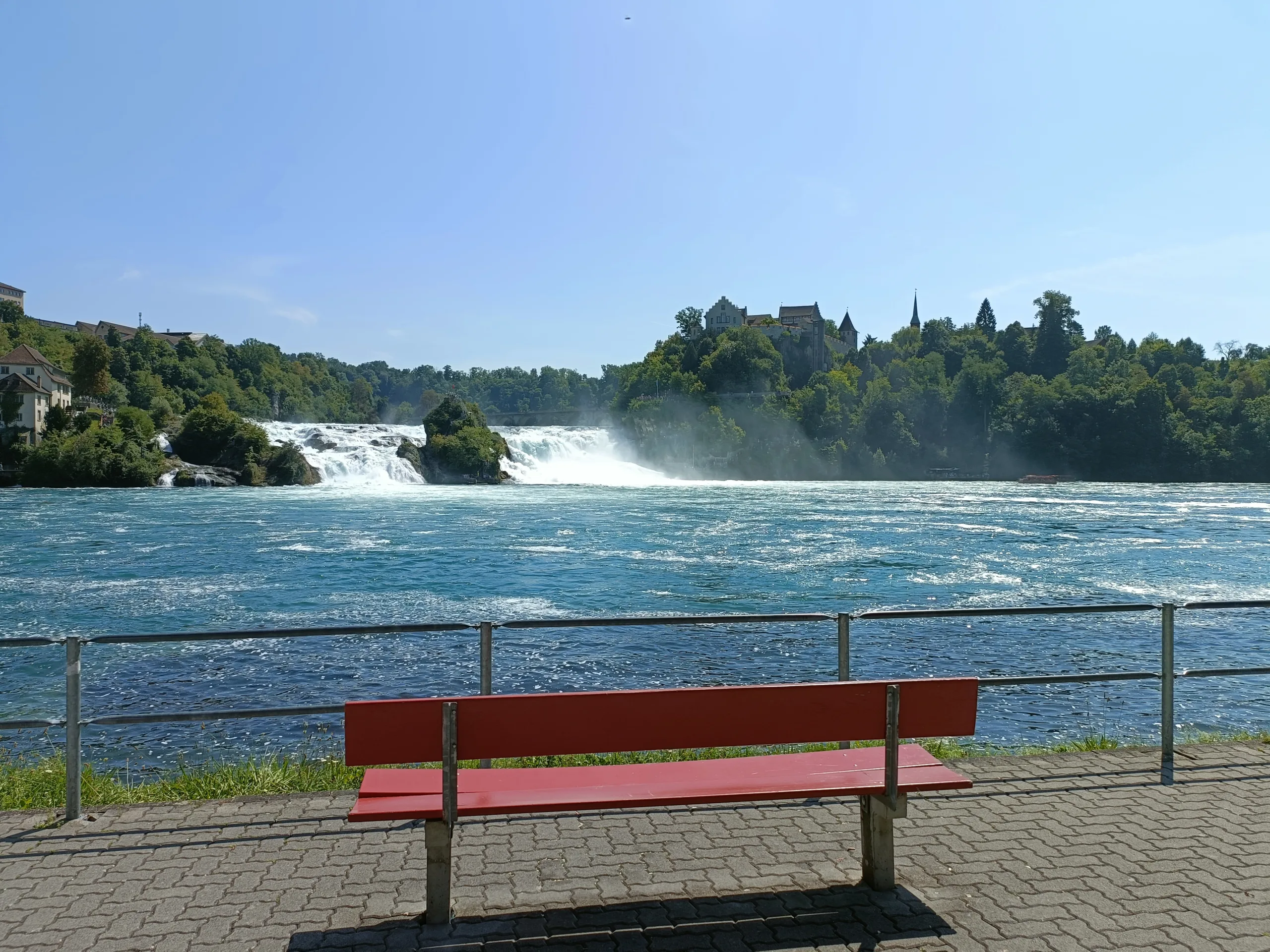 Dimanche 6 septembre 2026 : Schaffhouse : visite de la maquette Smilesstones et des chutes du Rhin